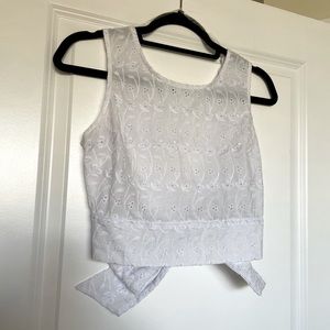 LA Hearts Backless Tie-Back Eyelet Cropped Tank Top in White